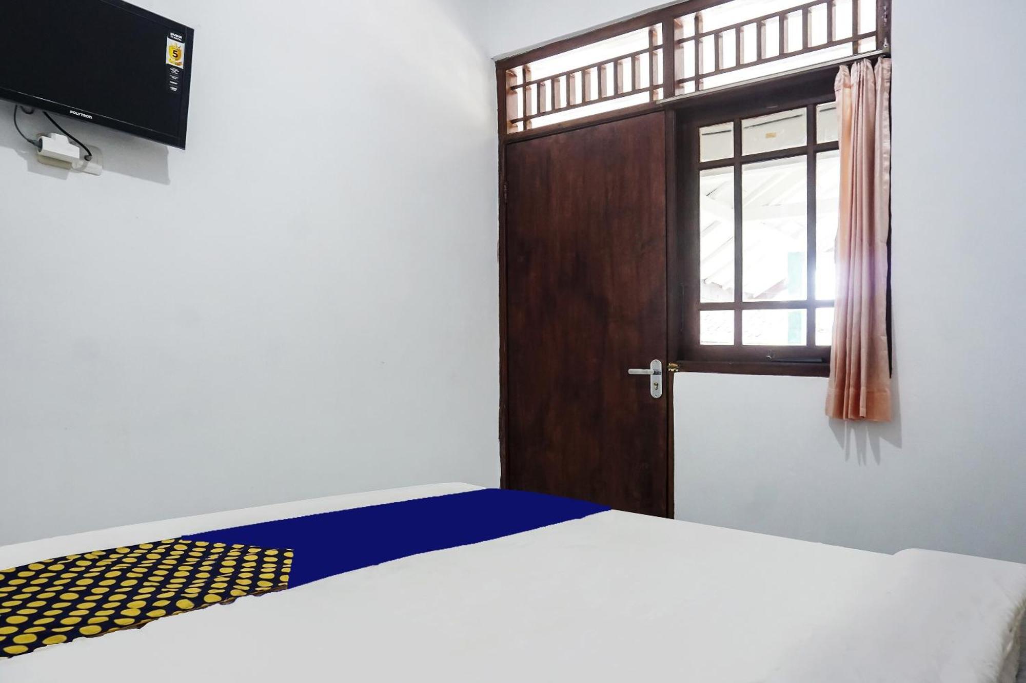 Oyo 90928 Wisma Asri Putra Syariah Bogor Dış mekan fotoğraf